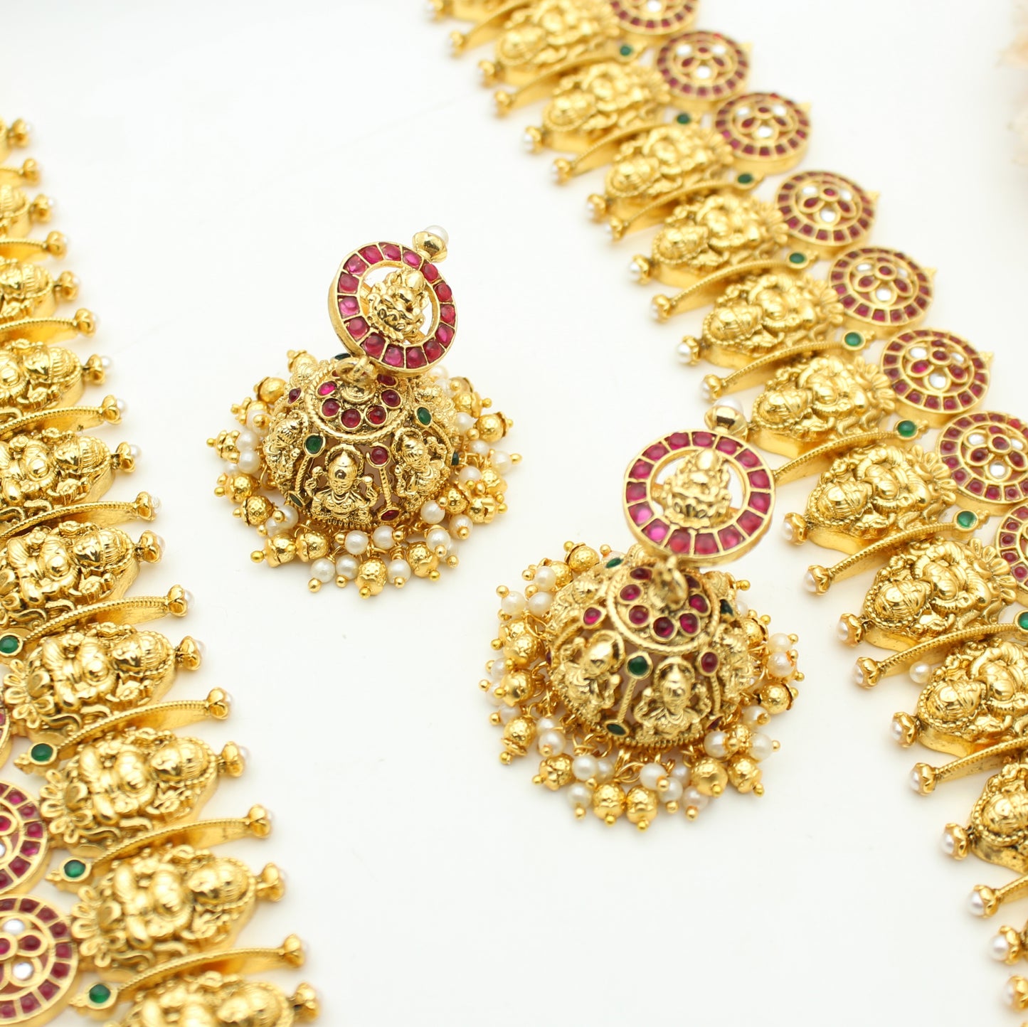 41929 Bottumala Long Necklace With Push Back Earrings