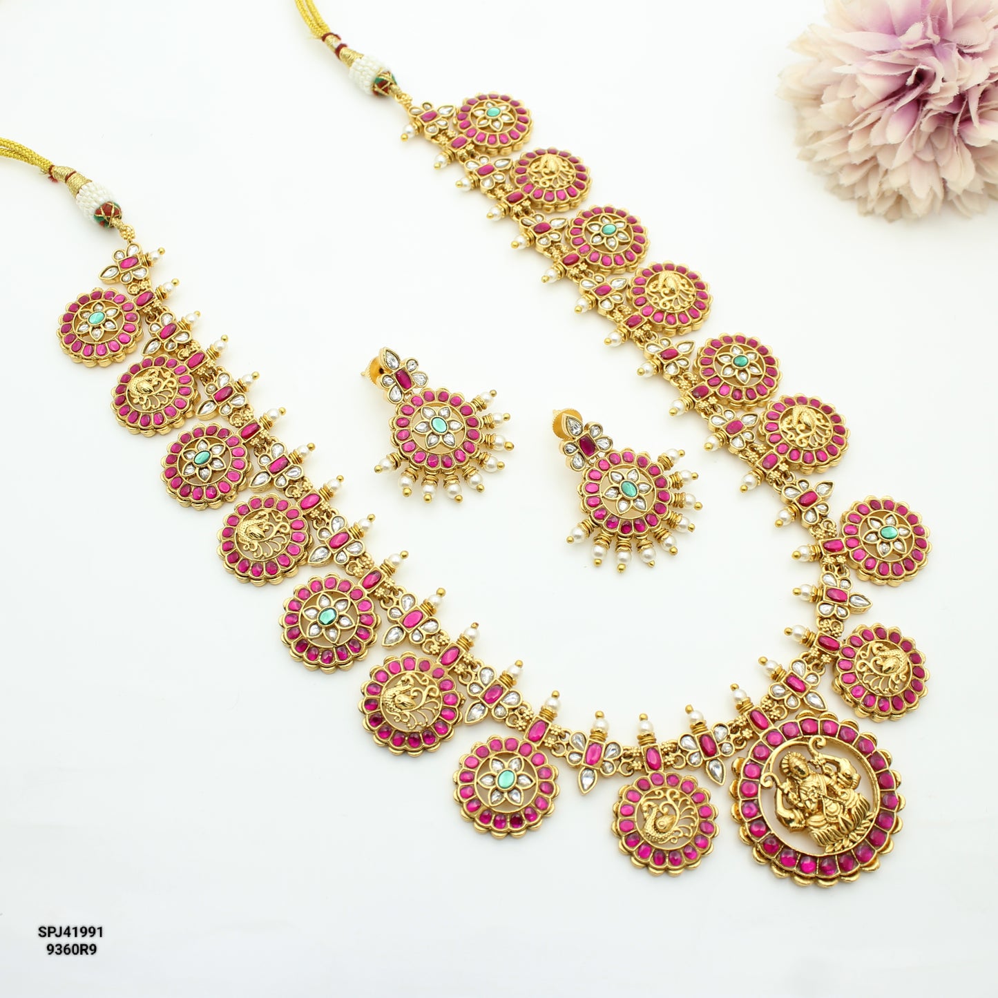 41991 Jadau Kundan Handmade Bottumala with Lakshmi peacock pattern