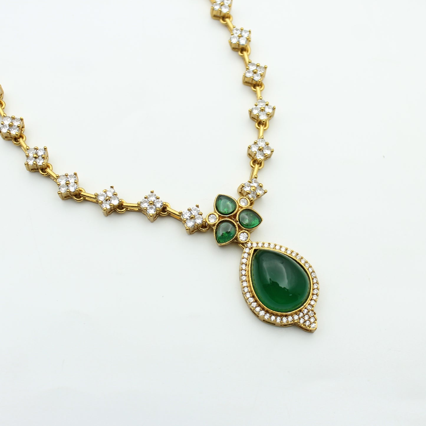 Victorian simple short necklace with Duplet green stone and pushback earrings