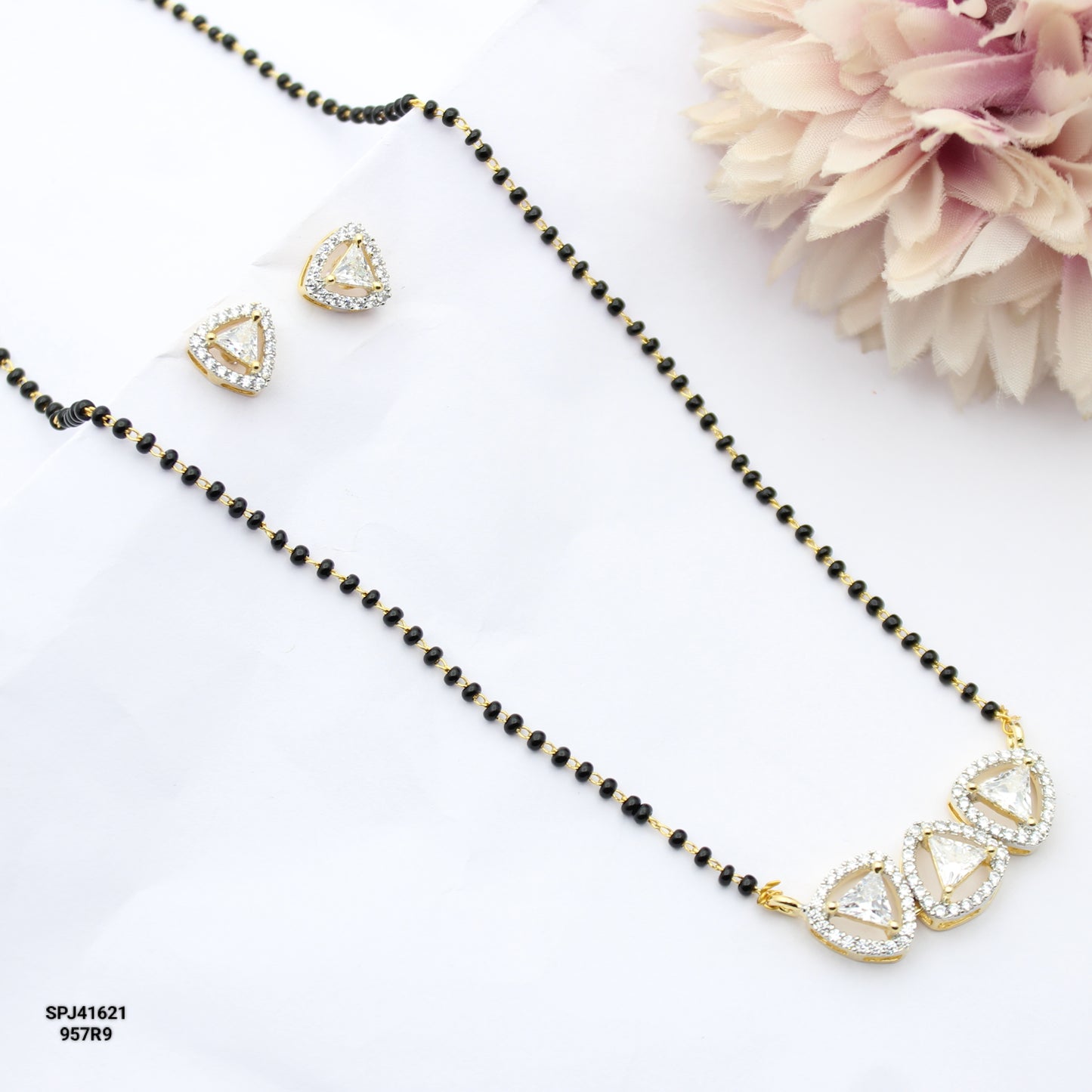 41621 GJ 3 Heart Shape Pendant Set With 2 Lines Black Beads Mala