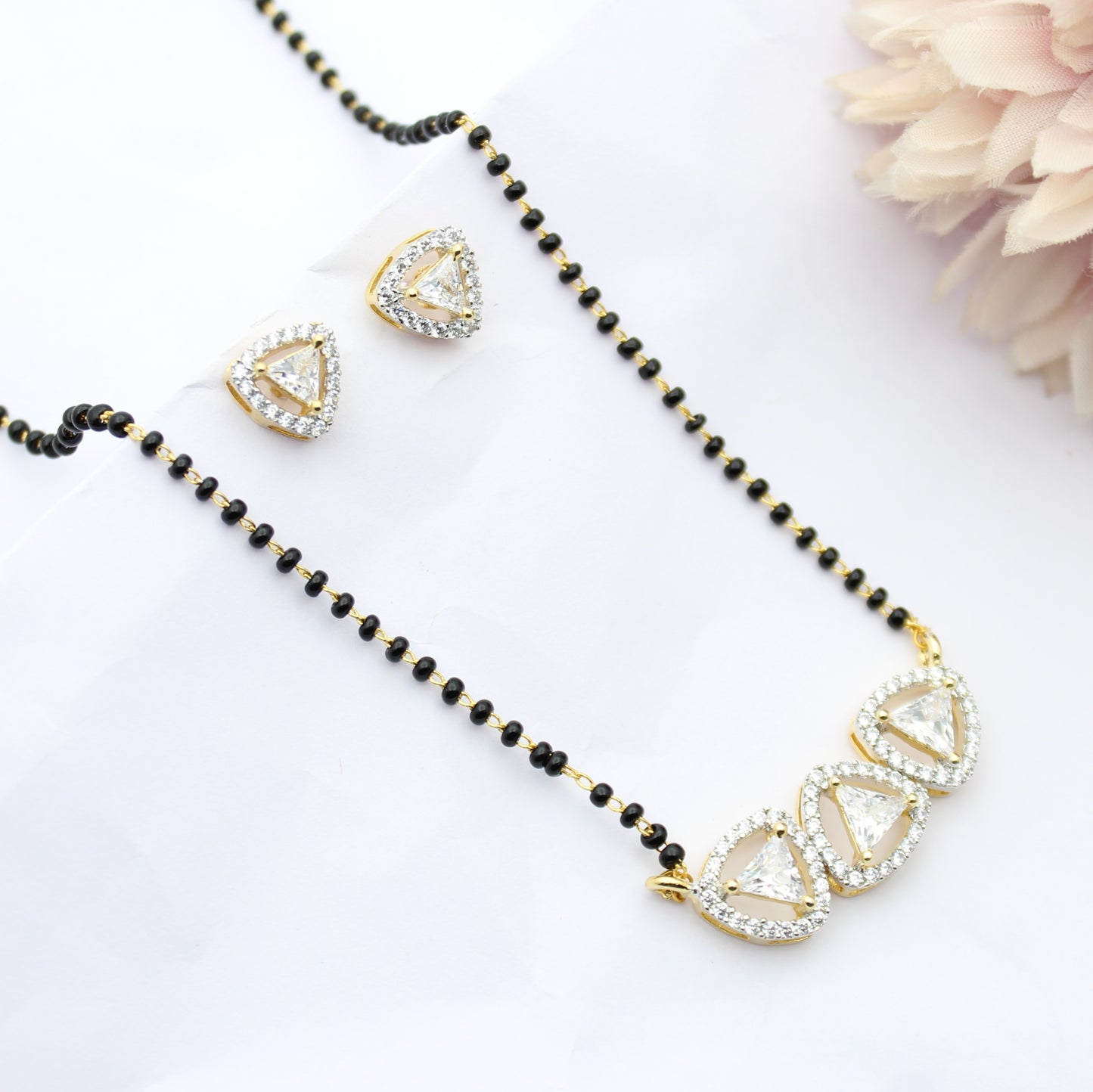 41621 GJ 3 Heart Shape Pendant Set With 2 Lines Black Beads Mala