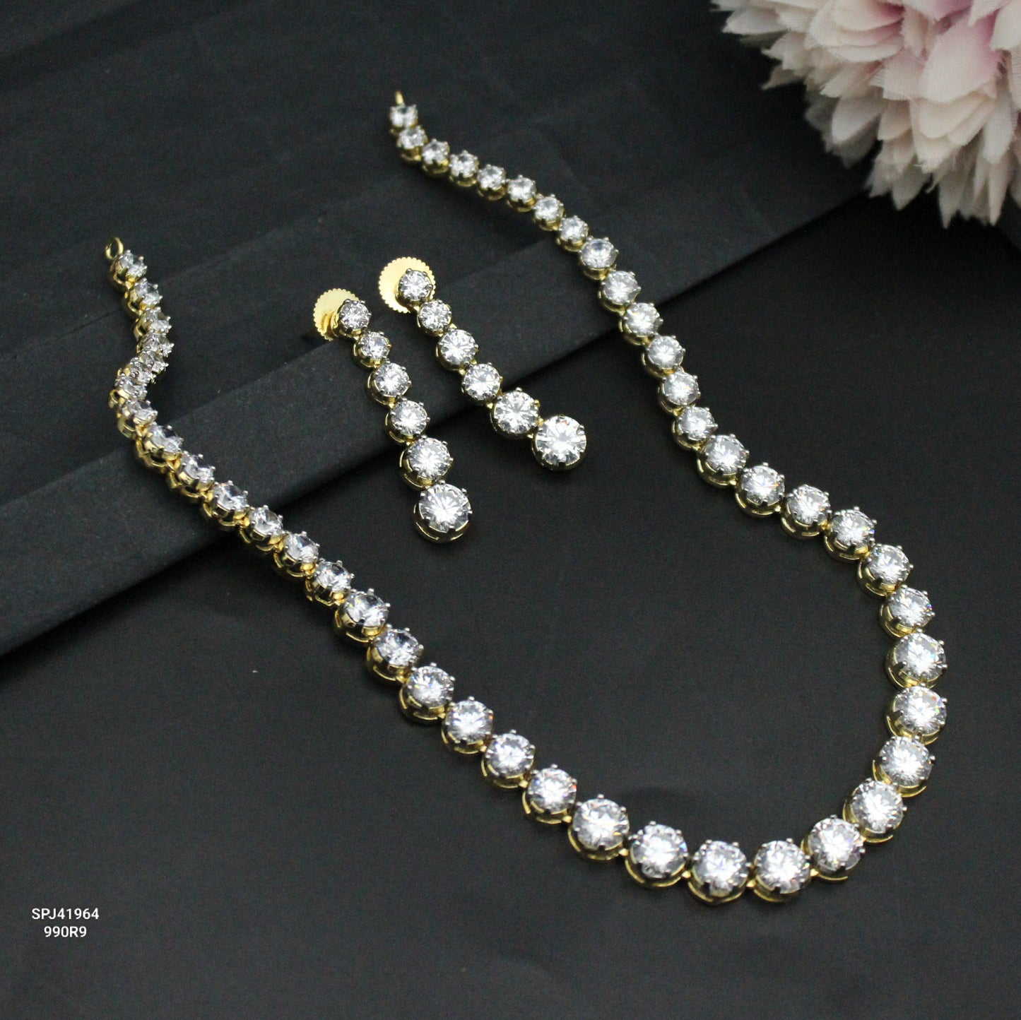 GJ Single Line Necklace
