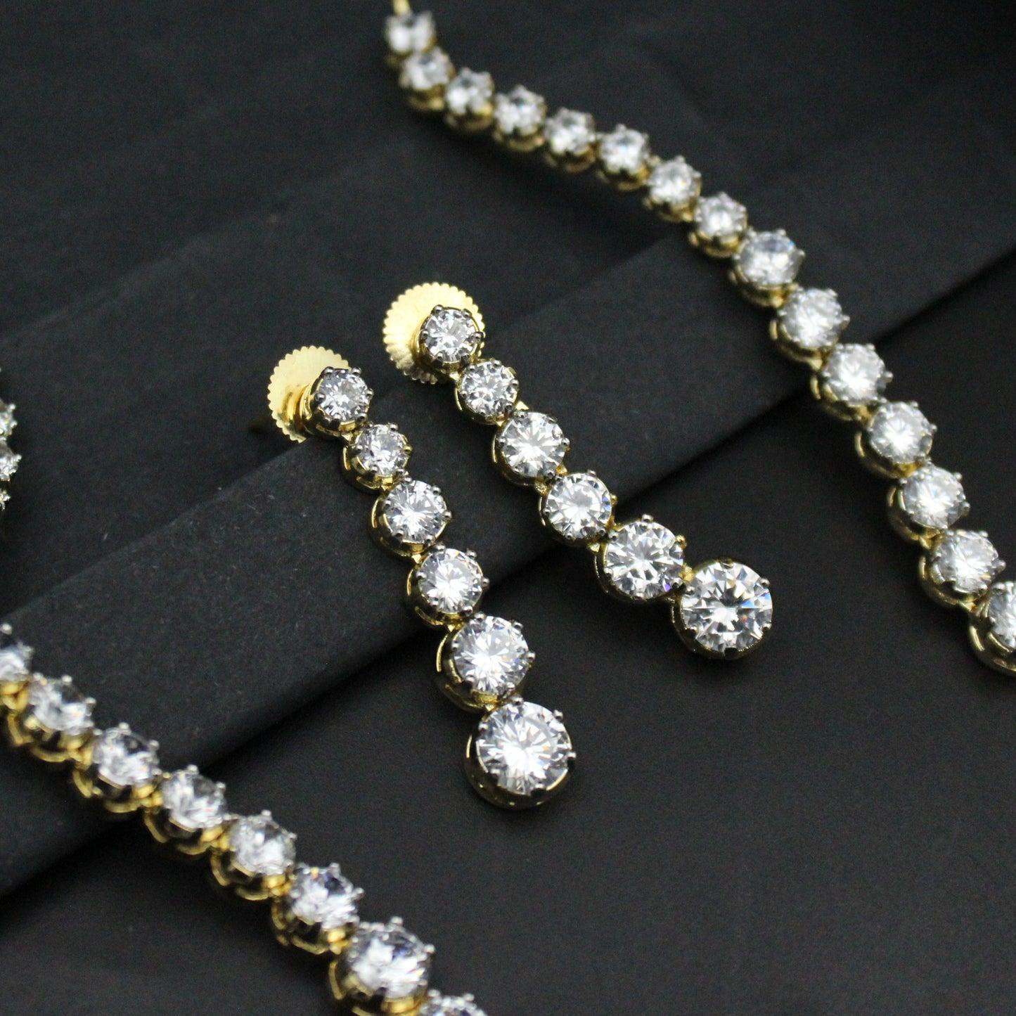 GJ Single Line Necklace