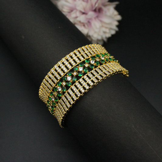 Gold polish green stone openable bracelet