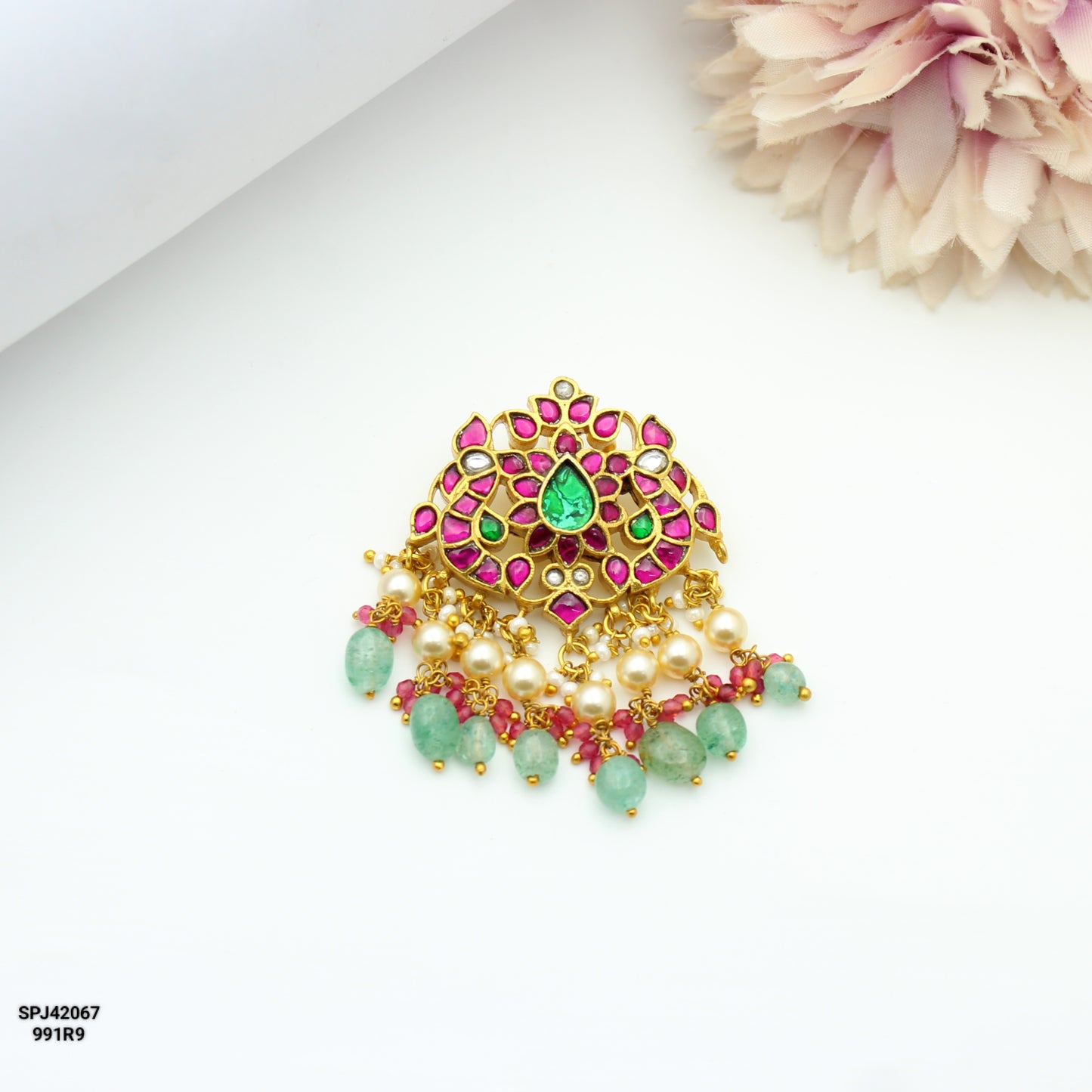 Jadau Pendant