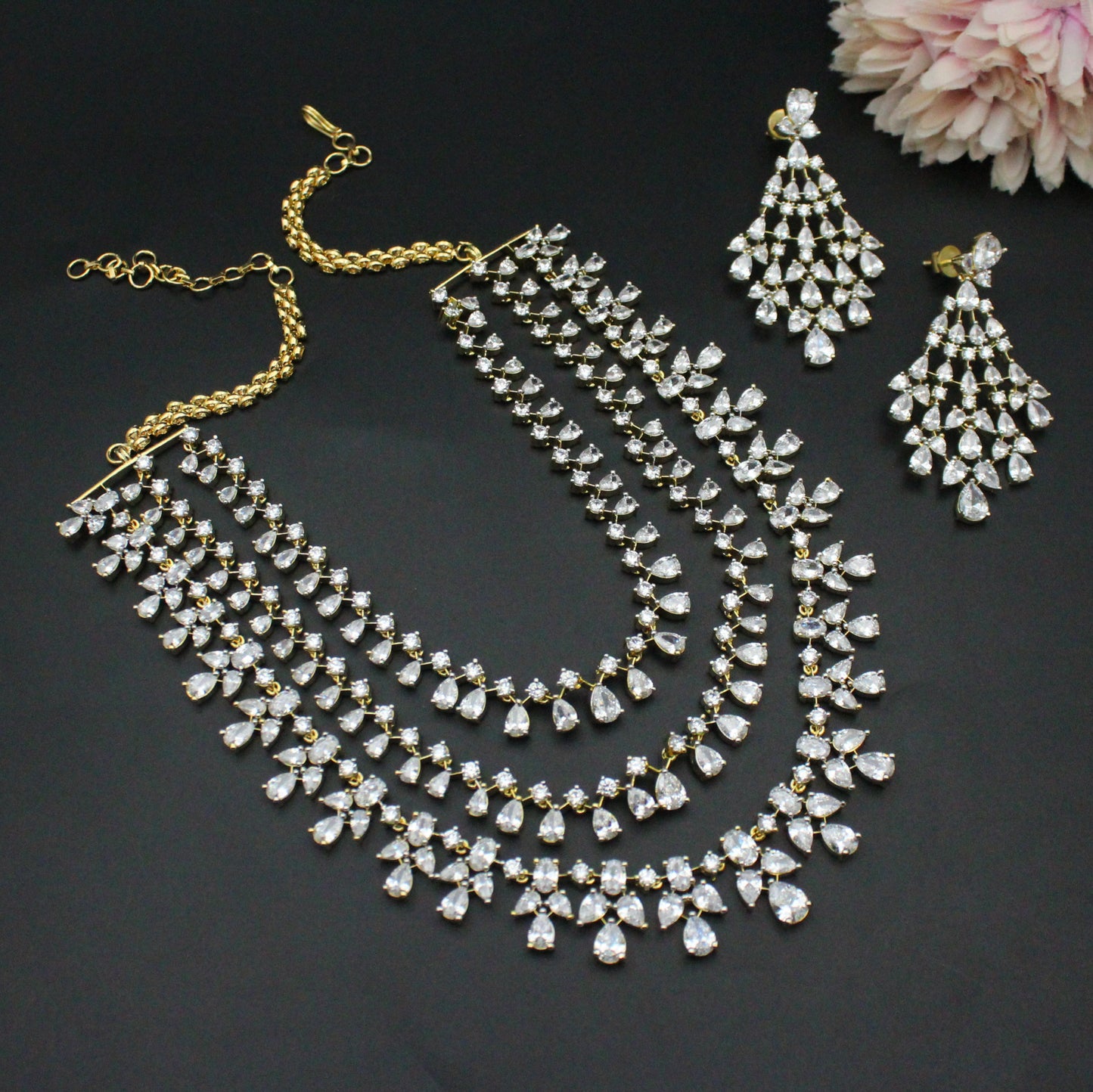 GJ 3 Layers White Necklace