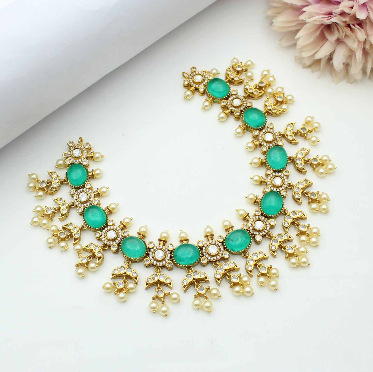 Victorian Moissanite Mint Green Short Necklace With Screw Back Earrings