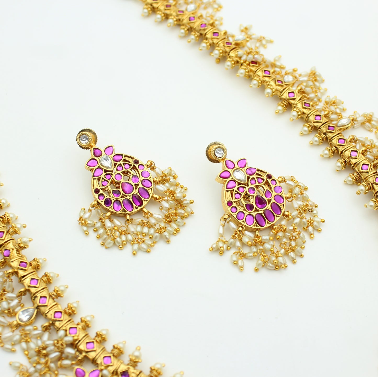 Jadau Guttapusalu 2 in 1 Necklace Long With Push Back Earrings