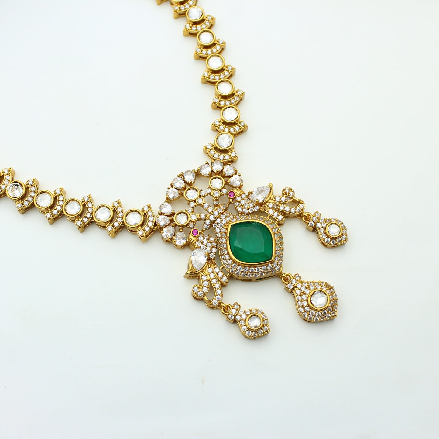 Victorian Moissanite Green Stone Necklace Short