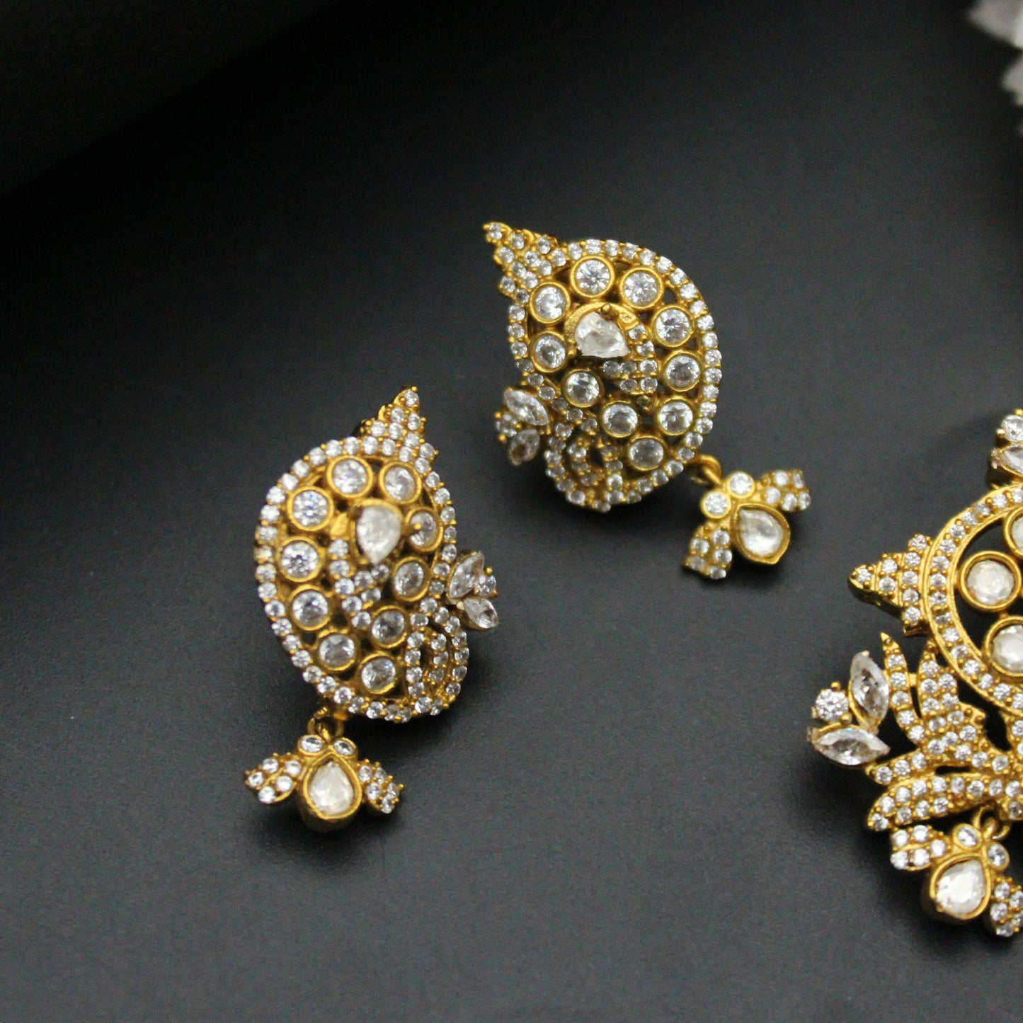 Moissanite White Pendant Set