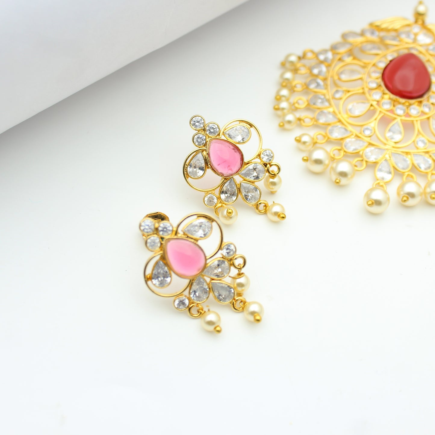 Uncut Stone Pendant Set Red With Screw Back Earrings