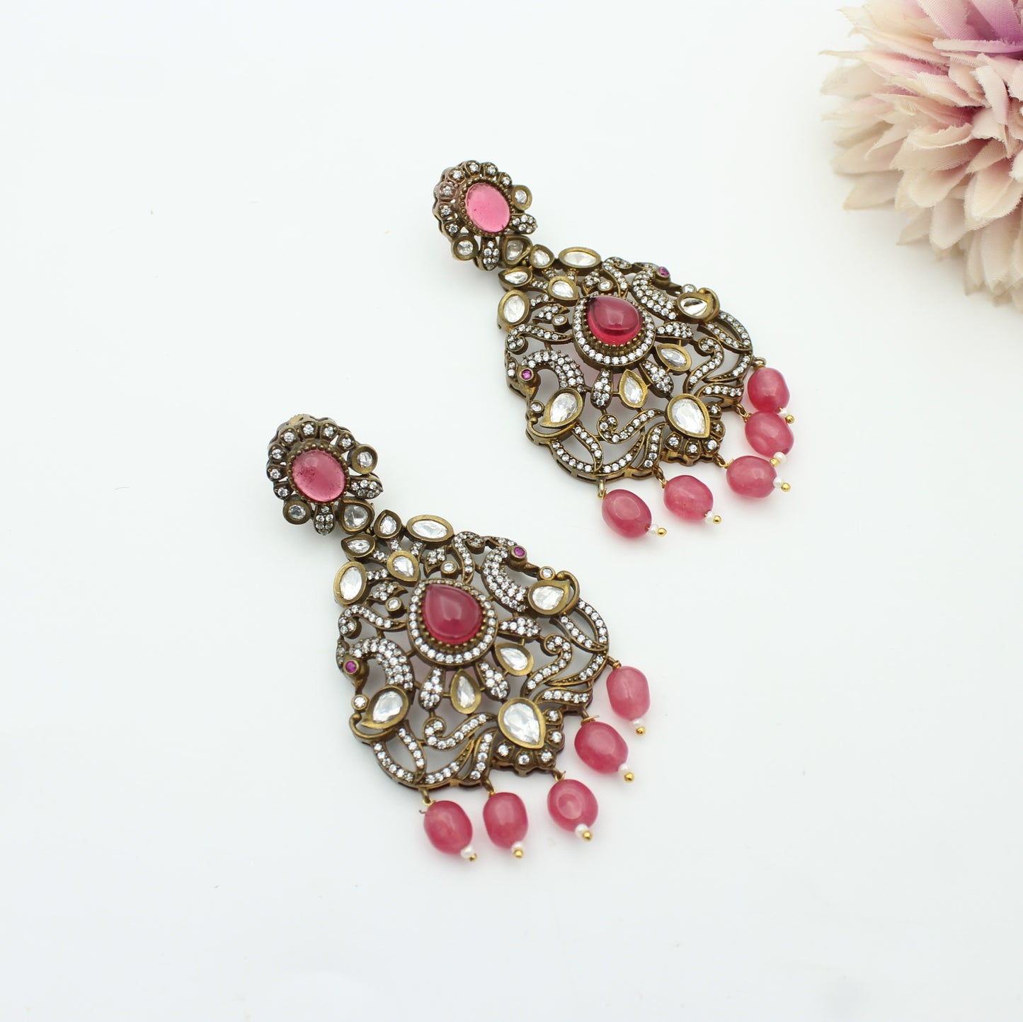 Victorian Broad Necklace Red With Push Back Earrings