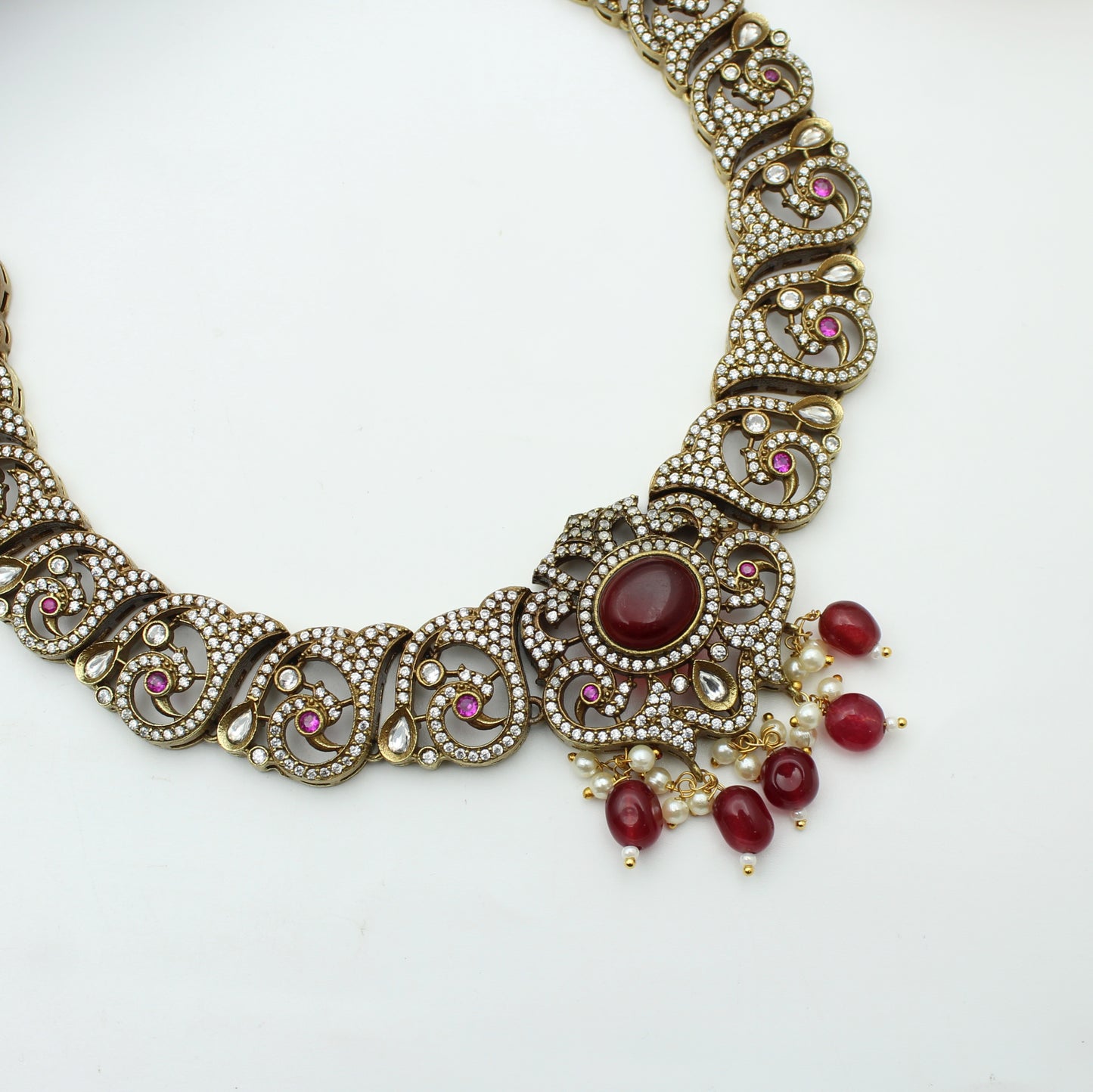 Victorian Simple short necklace