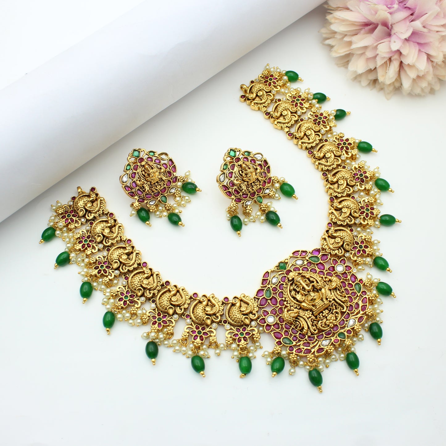 Nakshi Ganesh Pota Stone Short Necklace With Push Back Earrings