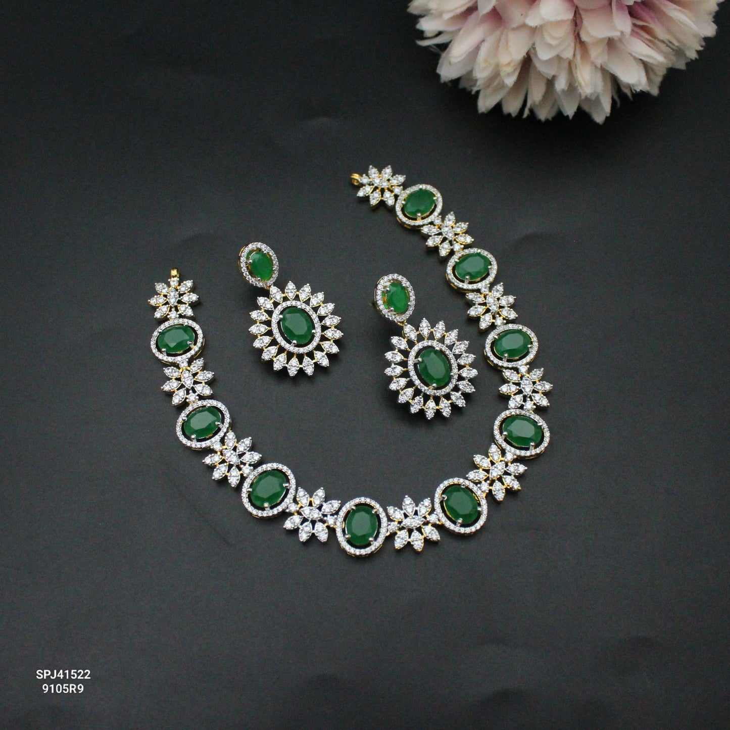 GJ Fancy Short Necklace Set Green With Push Back Earrings