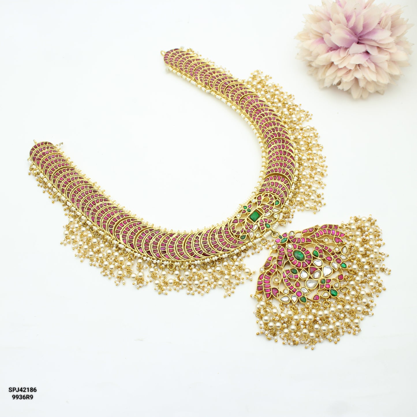 Jadau Kundan Medium Necklace
