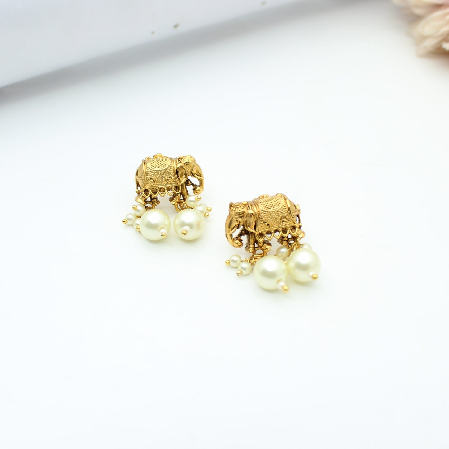 Nakshi Ganesh Short Necklace Set With Push Back Earrings