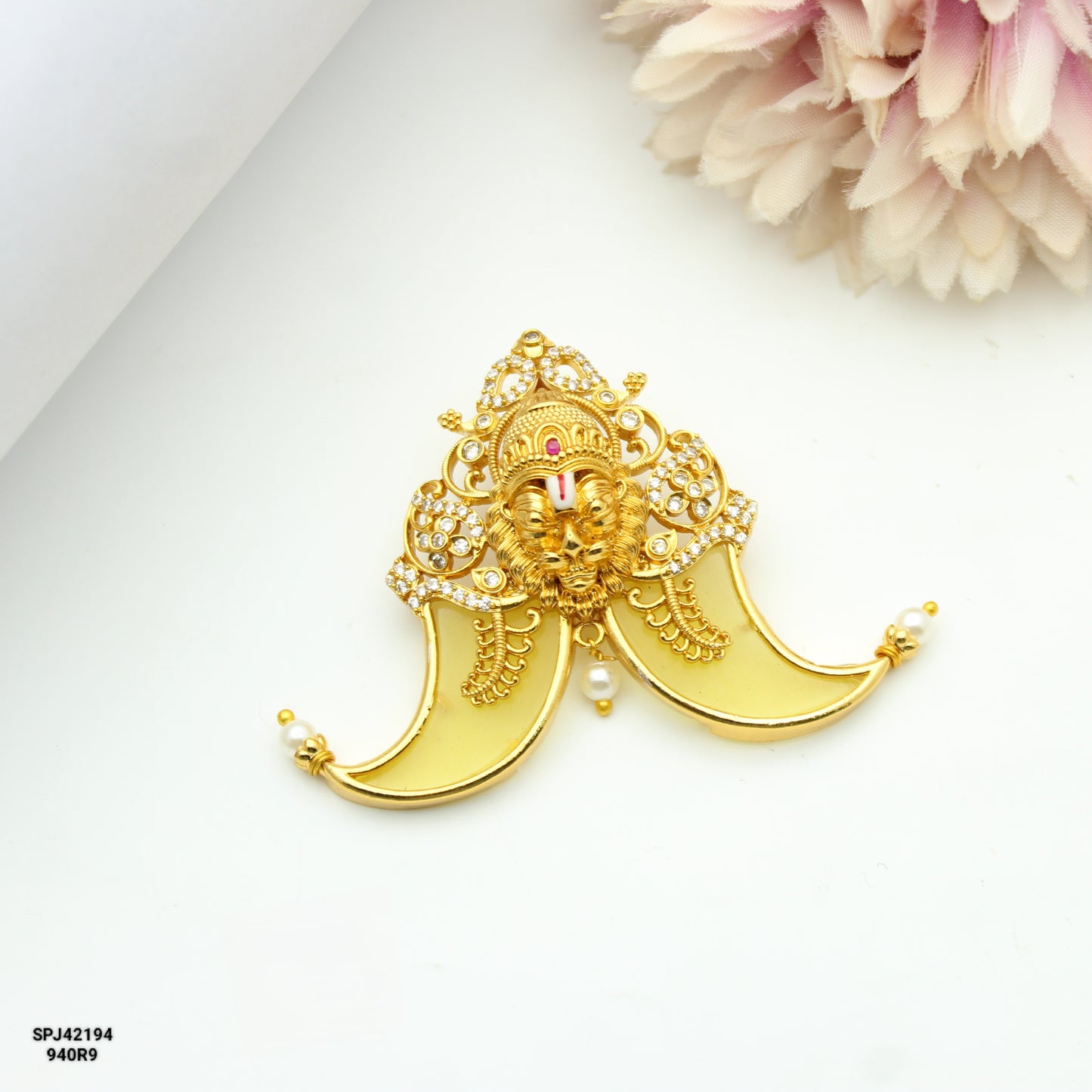 Laxmi Narshimha Swamy Tiger Nail 2 inches