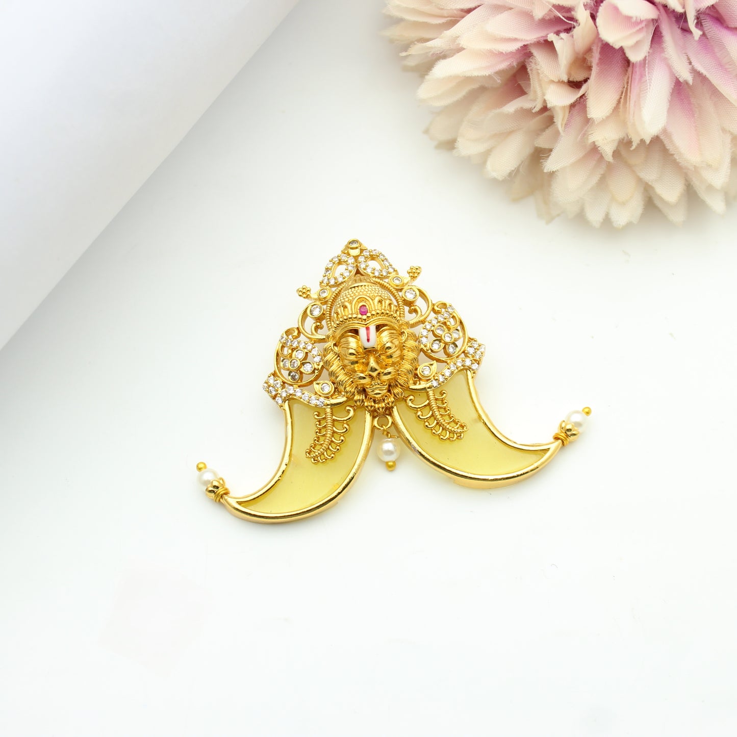 Laxmi Narshimha Swamy Tiger Nail 2 inches