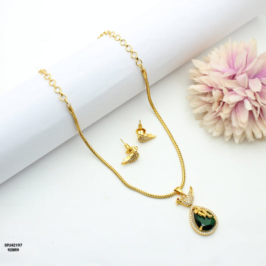 Parrot Hasli / Naan Tadu Simple Chain With Locket Green
