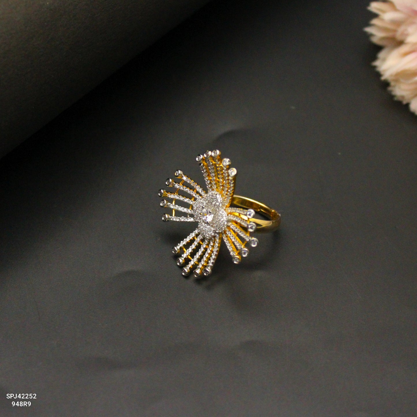 42252 GJ Full White Fancy Finger Ring