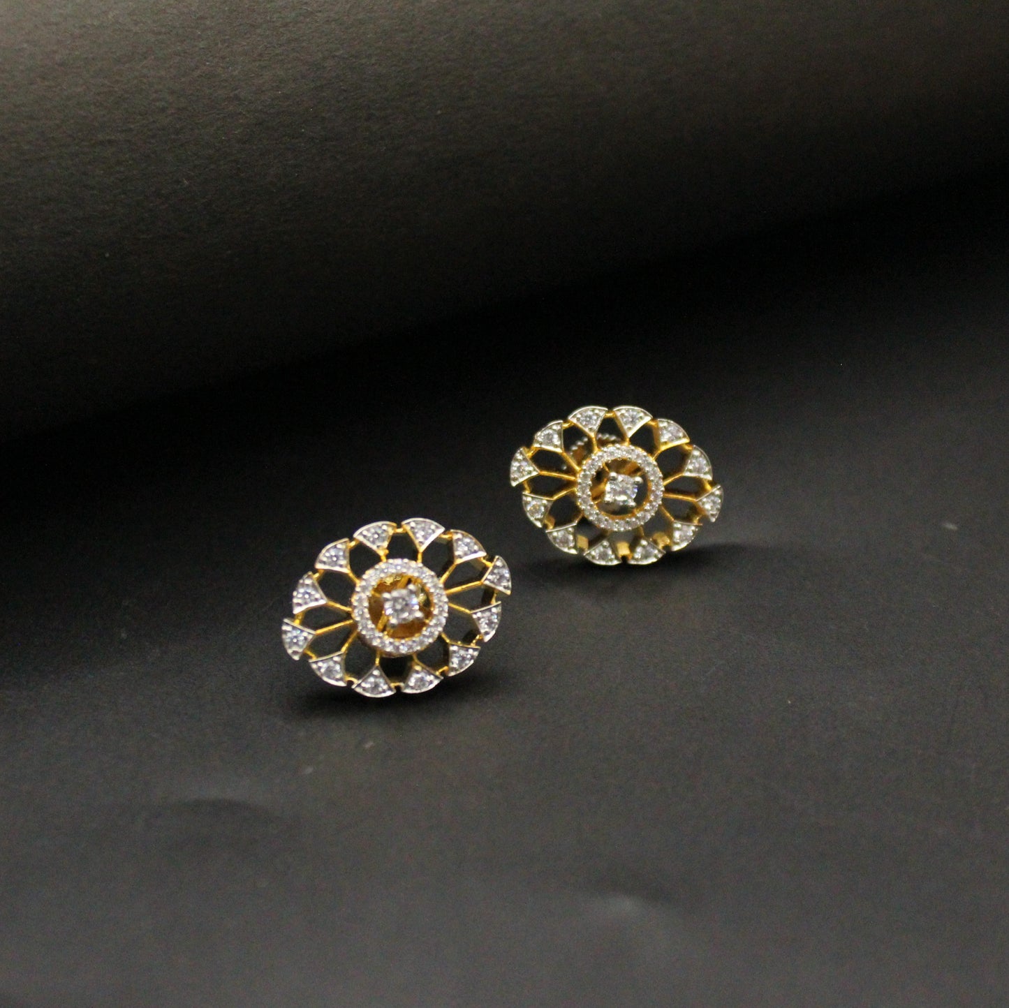 42243 GJ White Pendant Set