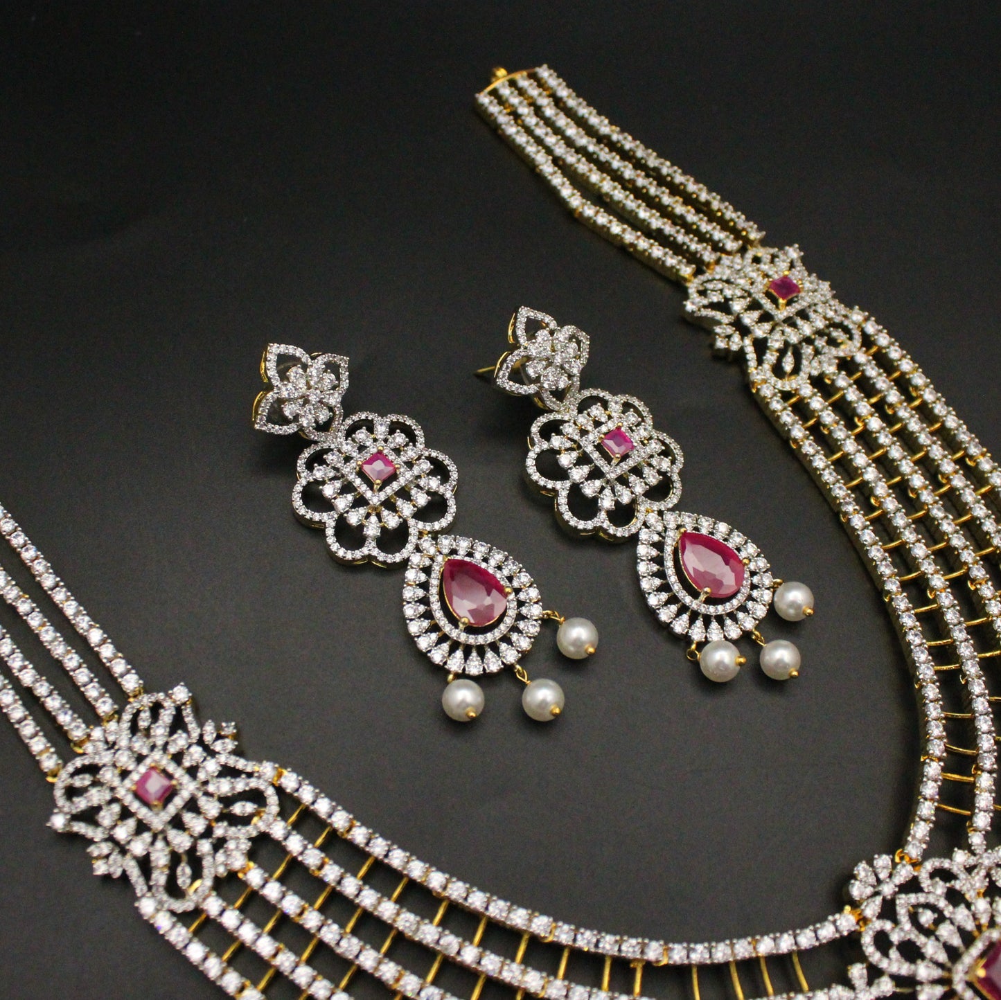 42232 GJ 5 Lines Red Necklace Set With Push Back Earrings