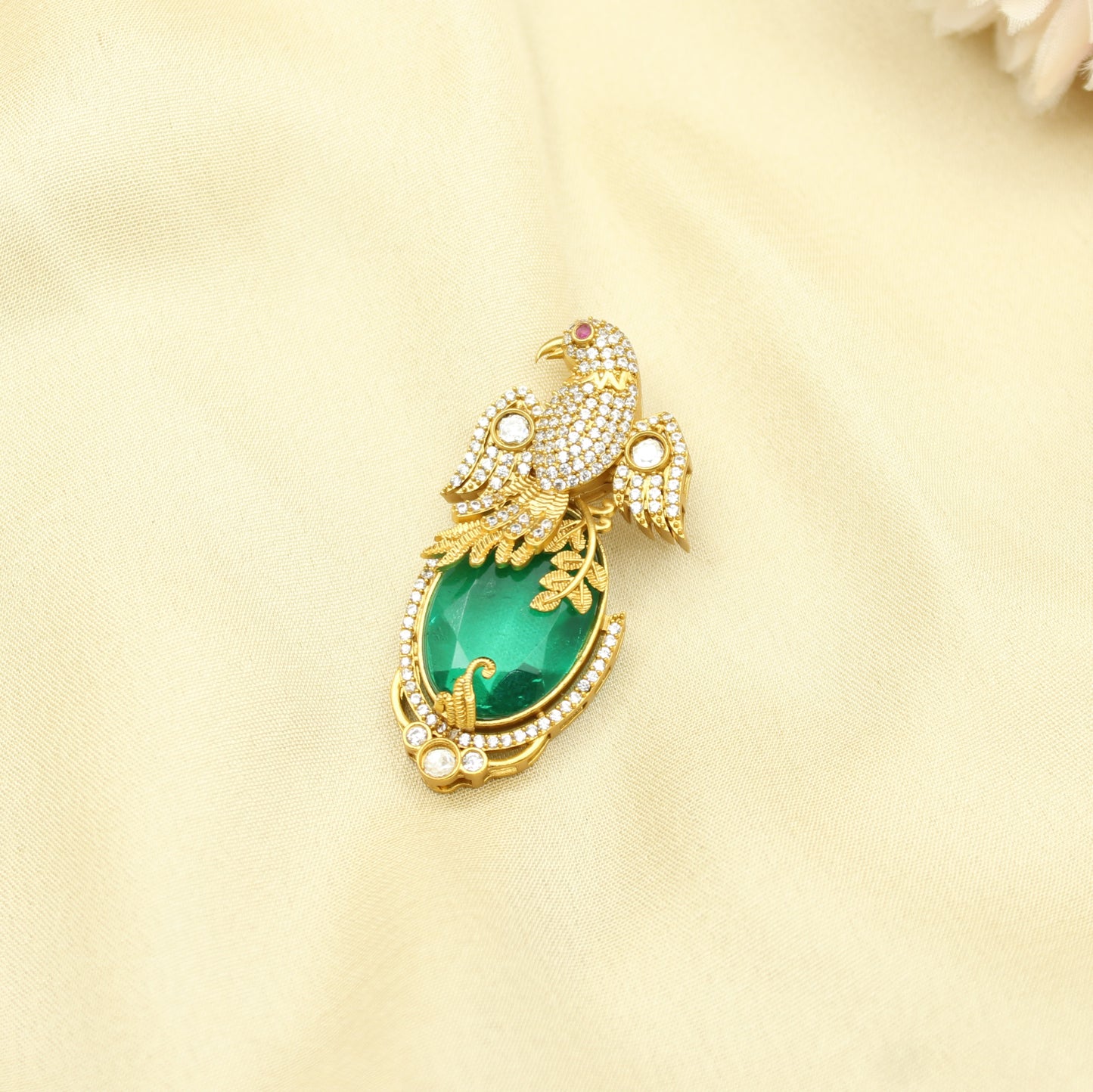 42273 Victorian Parrot Pendant Set