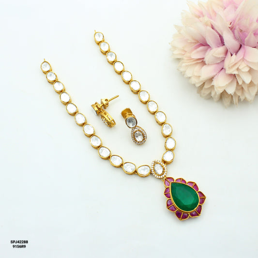 42288 Moissanite White Necklace With Multi Locket