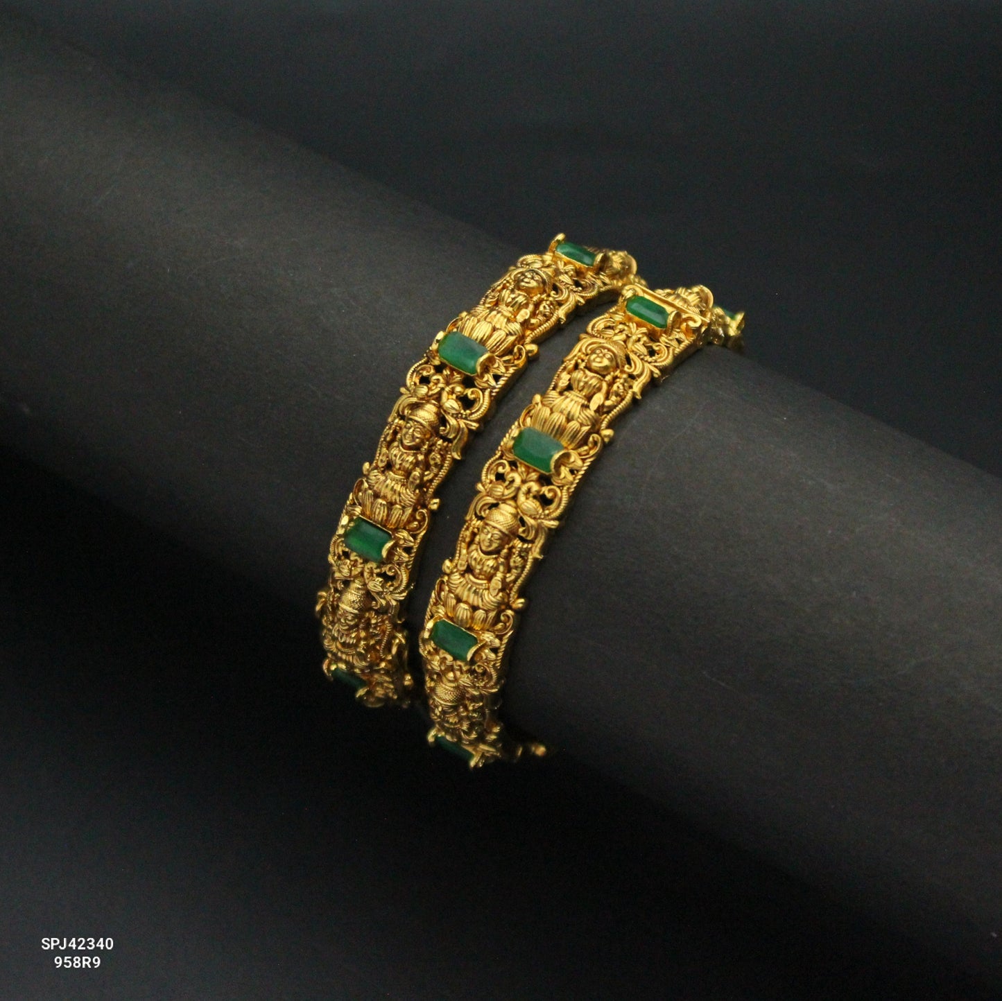 42340 Nakshi Laxmi Openable Bracelets Green