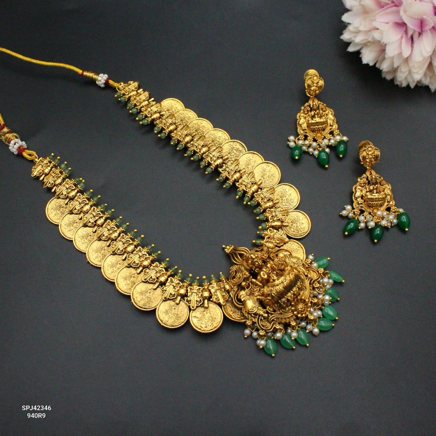 42346 Nakshi Kasulu Short Necklace
