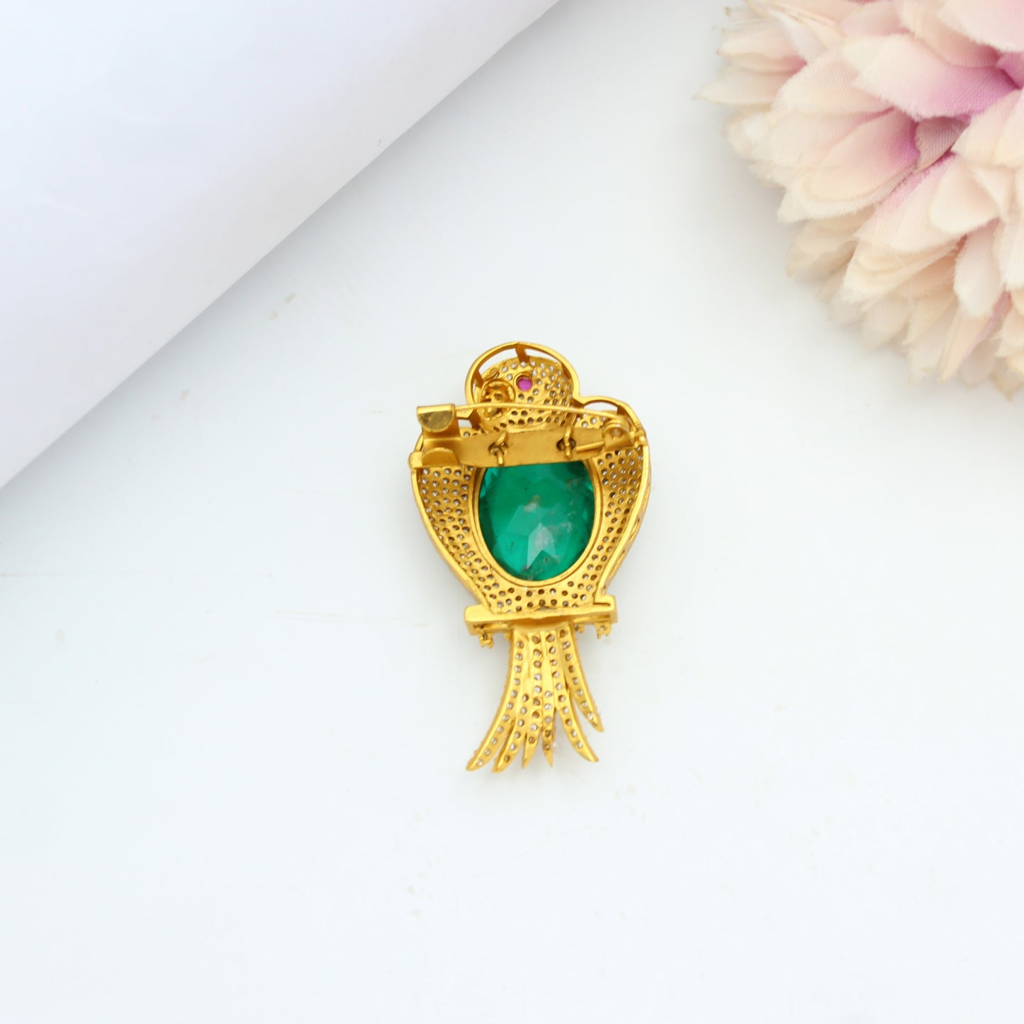42348 Garuda Brooch With Duplet Stone