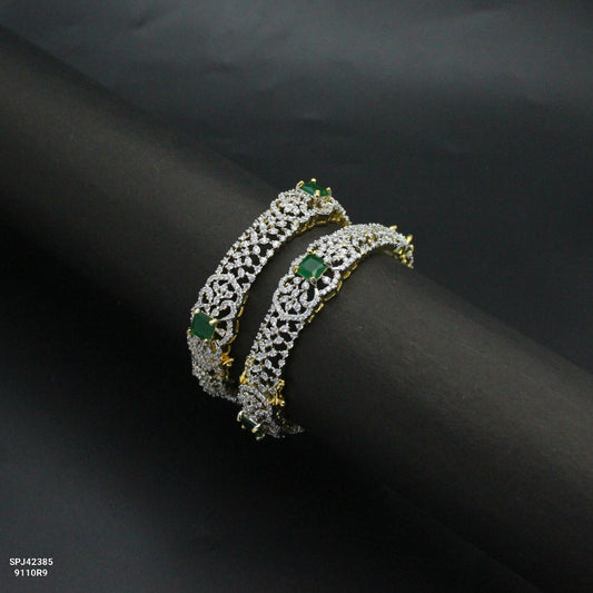42385 Diamond Look Openable Green Bangles