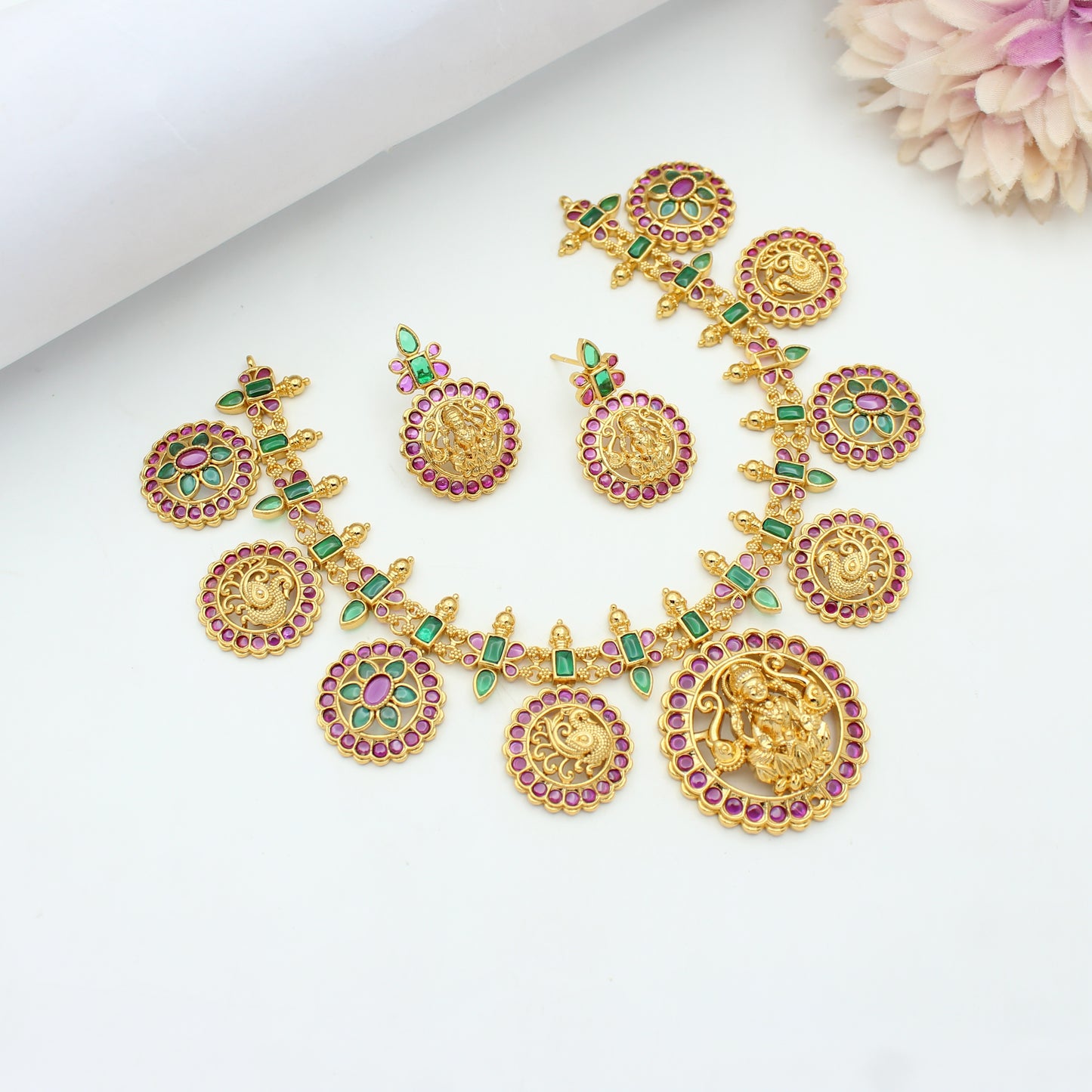 42393 Nakshi Laxmi Bottumala Short Necklace Set With Push Back Earrings
