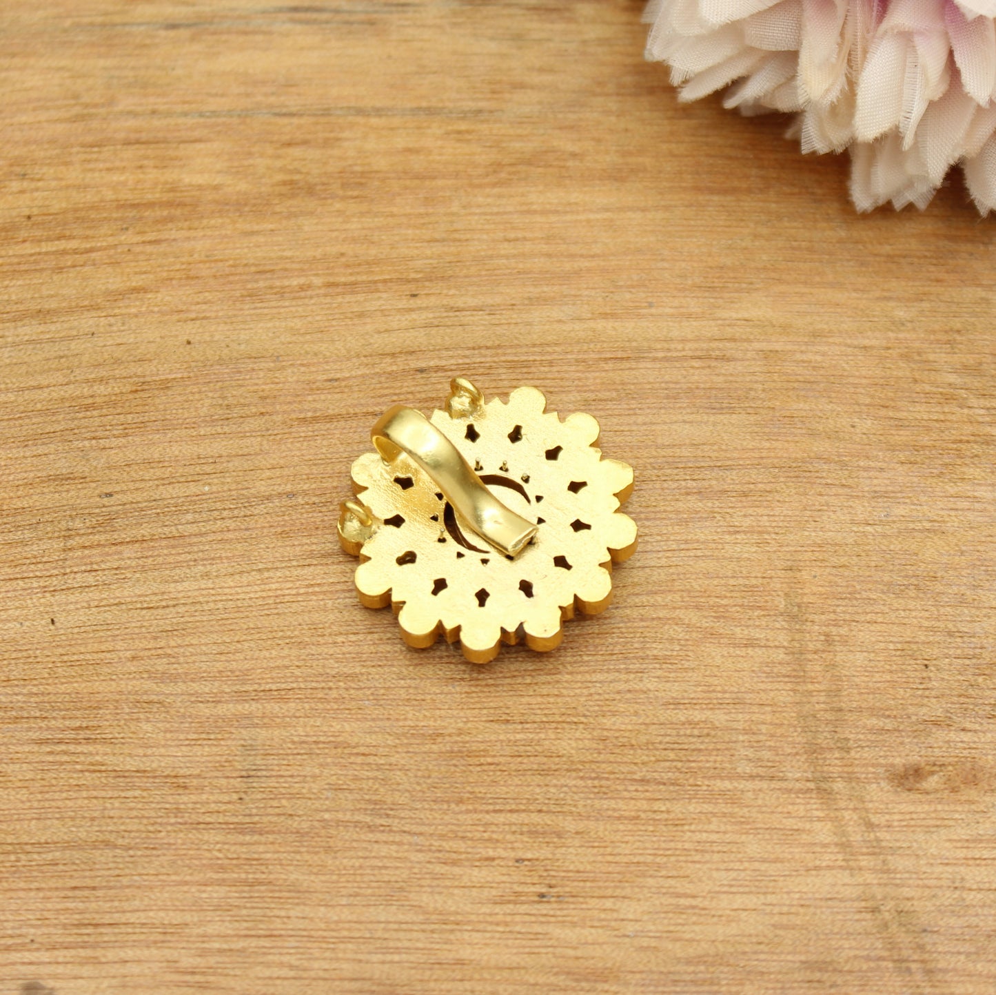 42403 Jadau Locket