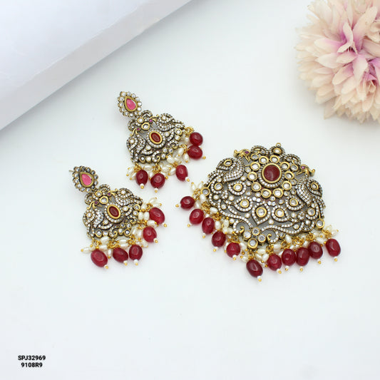 32969 Victorian Red Pendant Set With Push Back Earrings