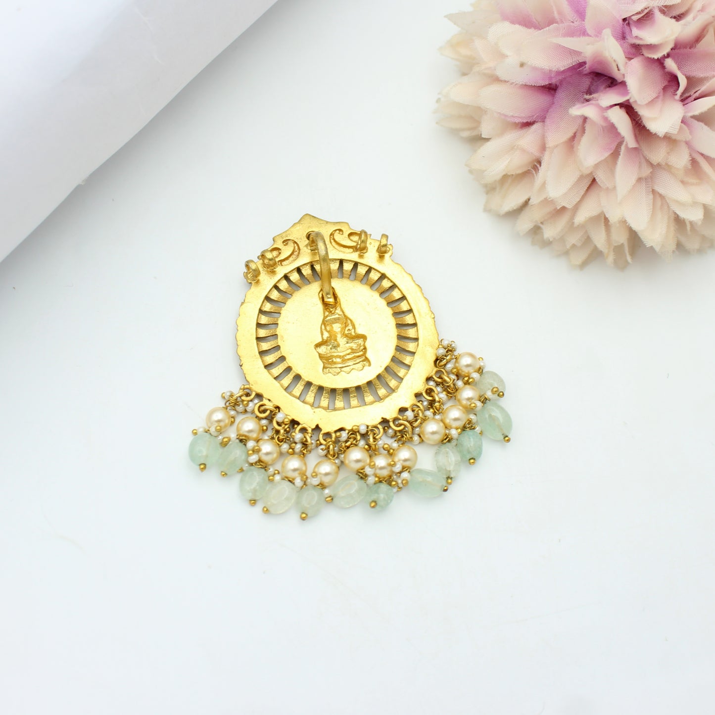31819 Jadau Laxmi Locket With Openable Hook
