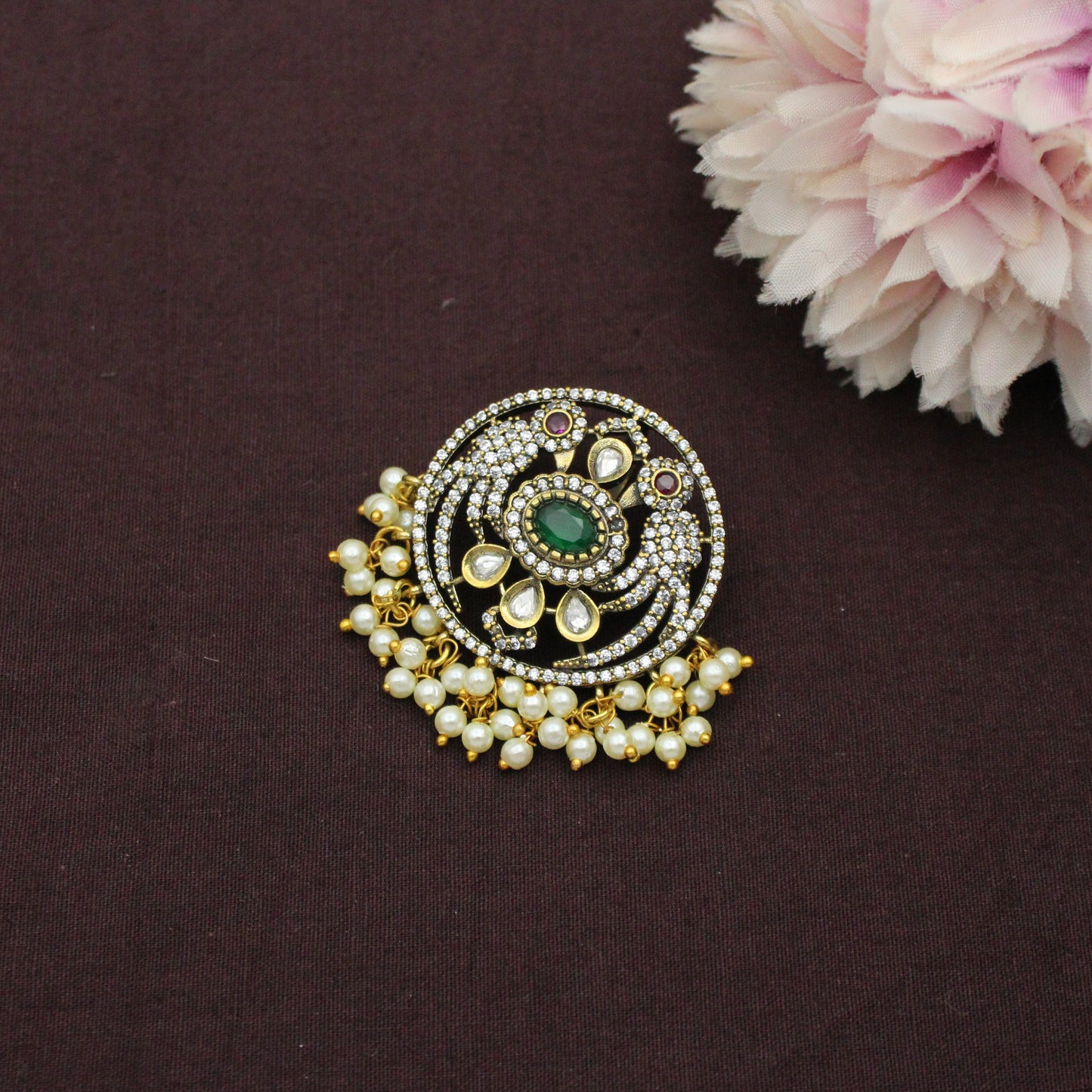 37072 Victorian Small Green Stone Pendant Set With Non Openable Hook and Push Back Earrings