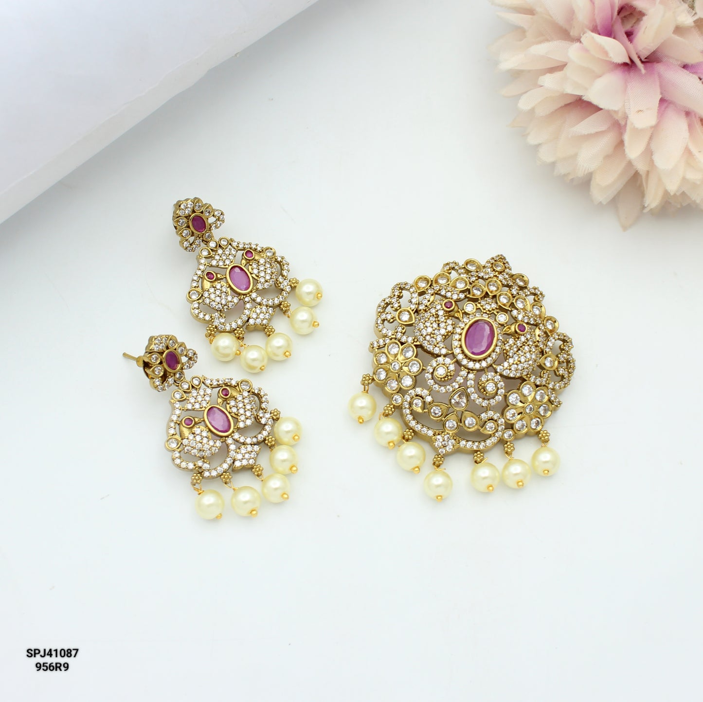 41087 Victorian Peacock Dark Pink Pendant Set Openable Hook And Push Back Earrings