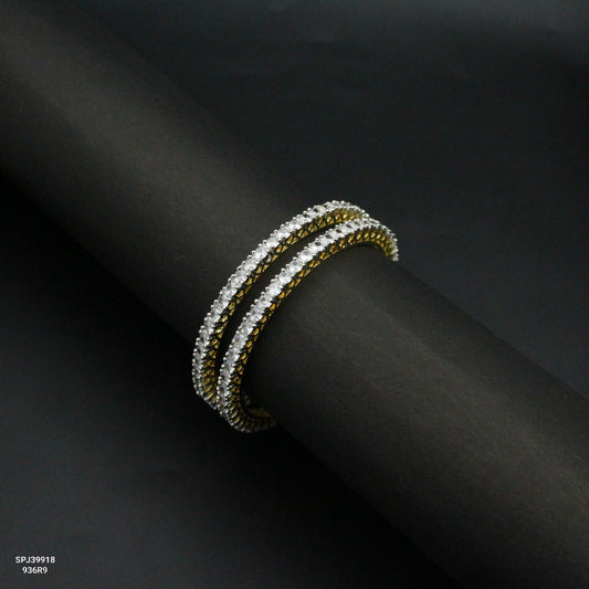 39918 Diamond Look Full White Bangles