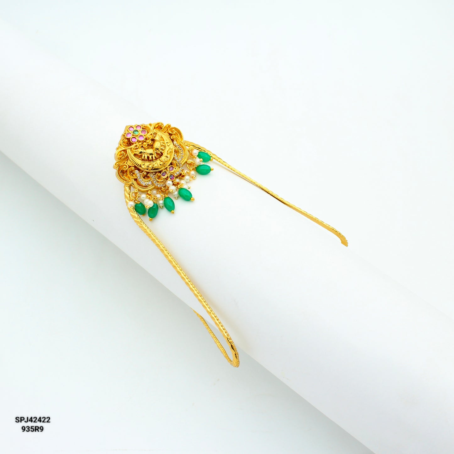 42422 Nakshi Double Peacock Arra Vanki With Green Beads