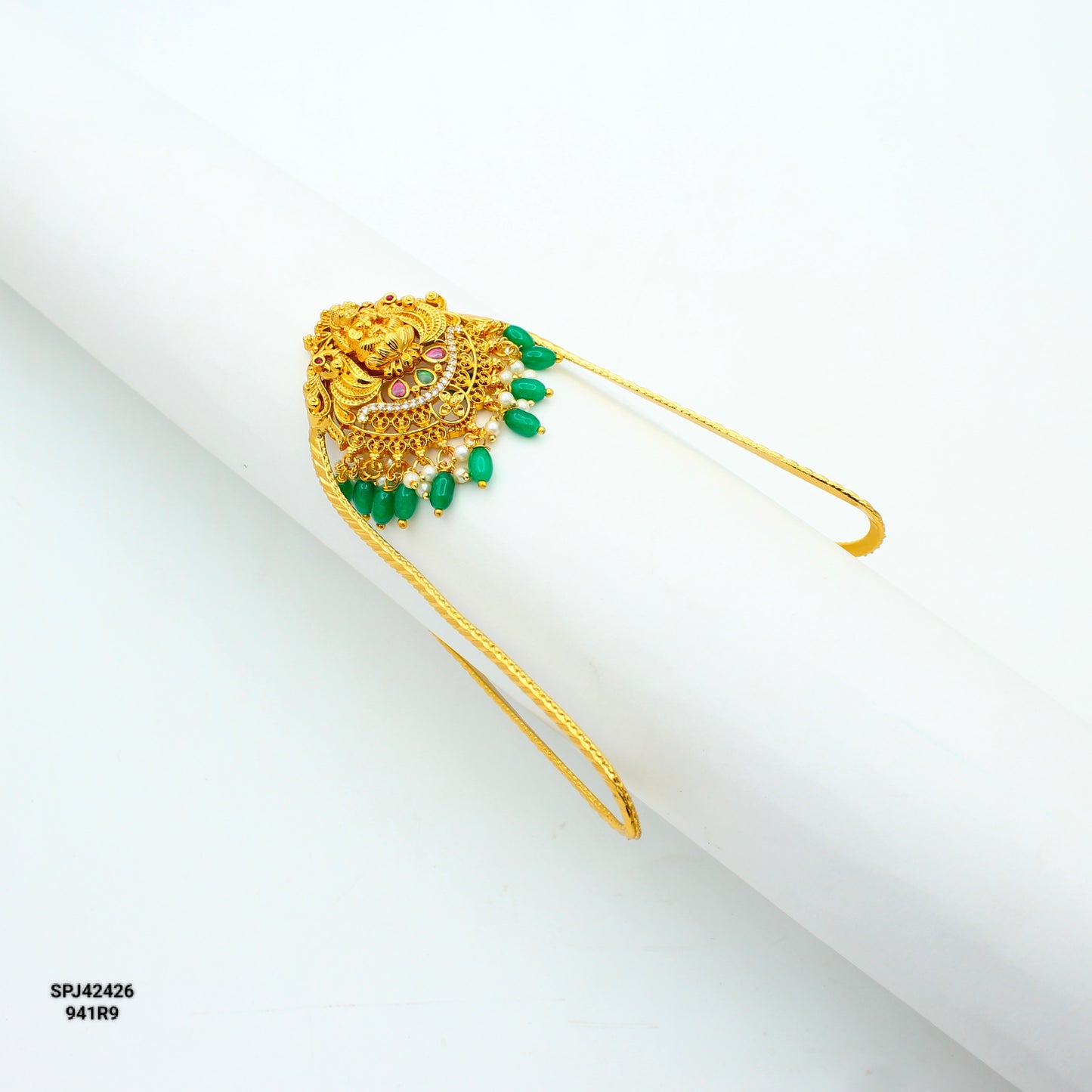 42426 Nakshi Laxmi Arra Vanki Green Beads
