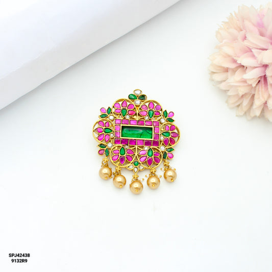 42438 Jadau Green Stone Locket With Swarovski Pearls Openable Hook