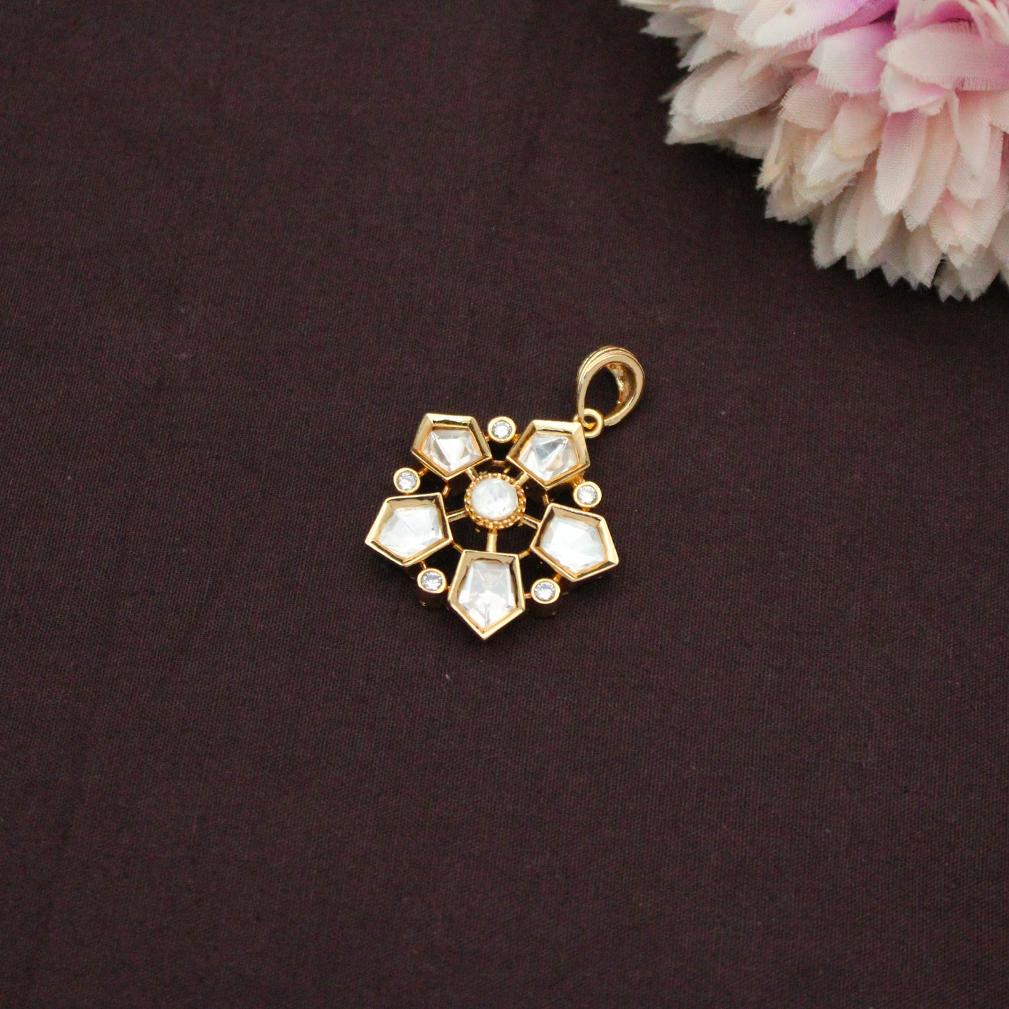 42446 Full White Floral Pendant Set With Push Back Earrings