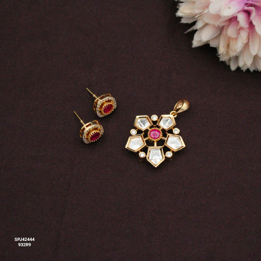 42444 Red Floral Pendant Set With Push Back Earrings