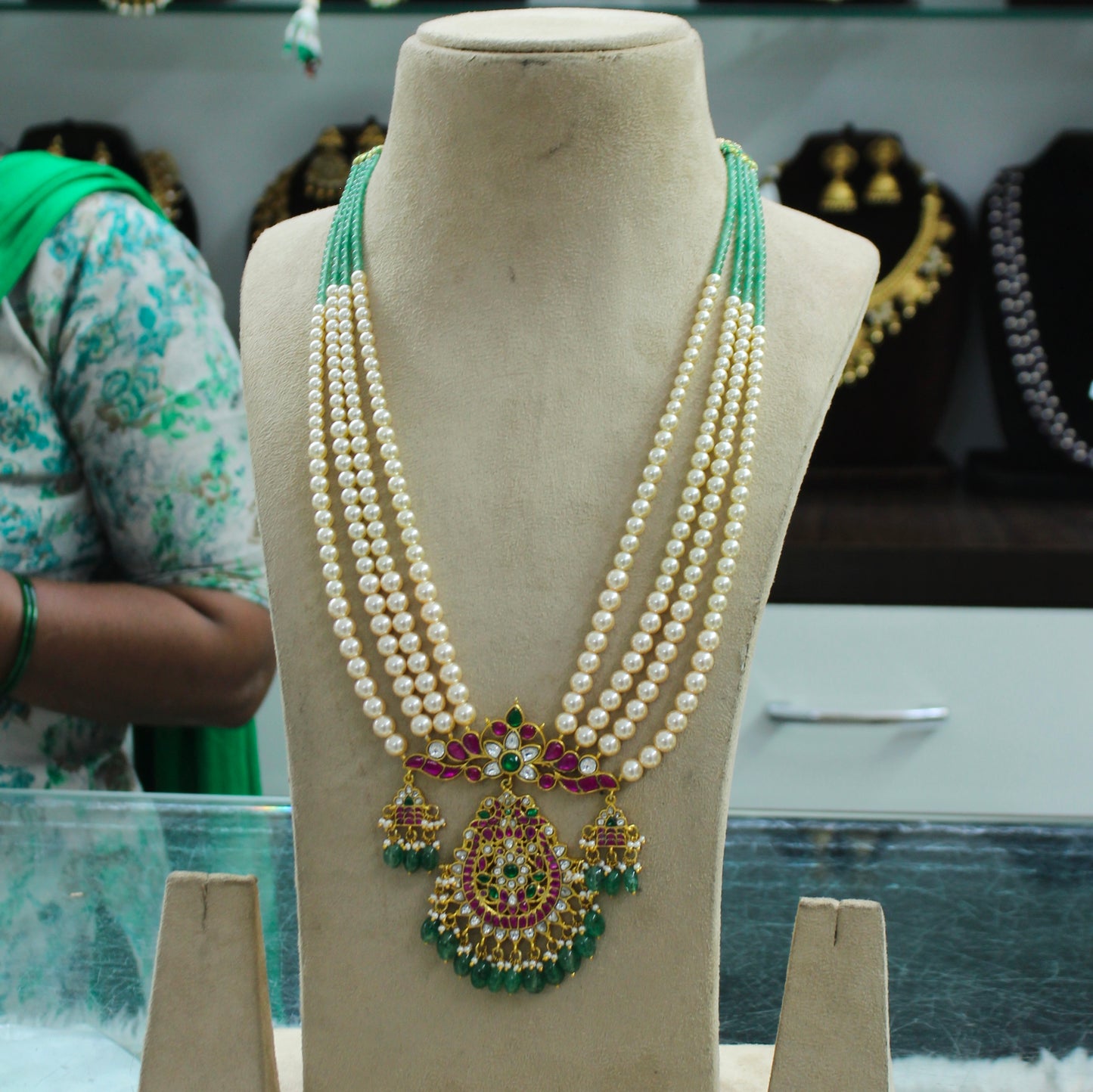 42317 4 Lines Swarovski Beads Mala Green Onex Beads With Jadau Locket