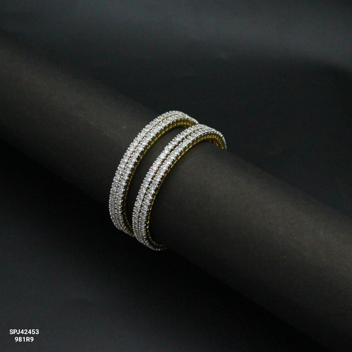 42453 GJ 4 Pcs Bangles