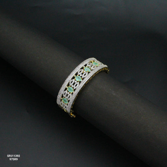 11392 GJ mint green colour bracelet
