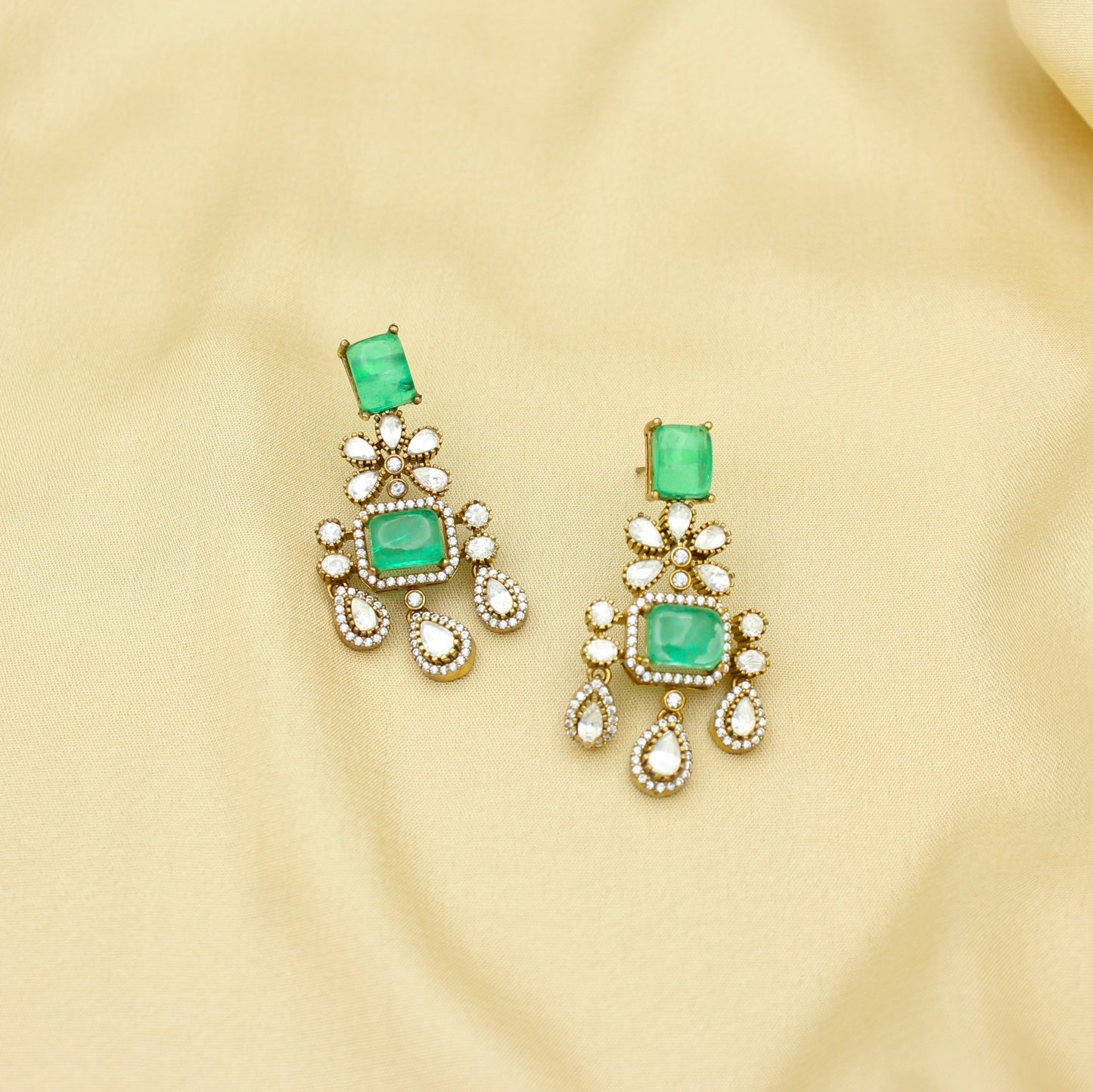 42483 Victorian Square Stone Moissanite Mint Green Necklace Push Back
