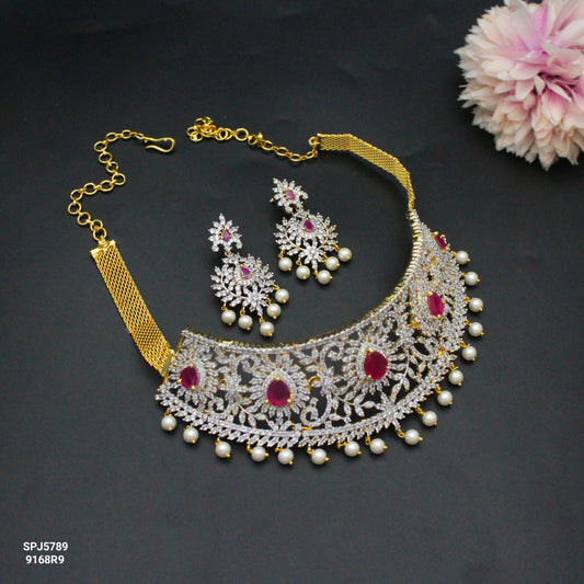 5789 Diamond Look Choker Red With Screw Back Earrings